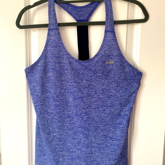 💜AVIA 💜racerback activewear sleeveless tank top in purple. Size medium. - Picture 3 of 8